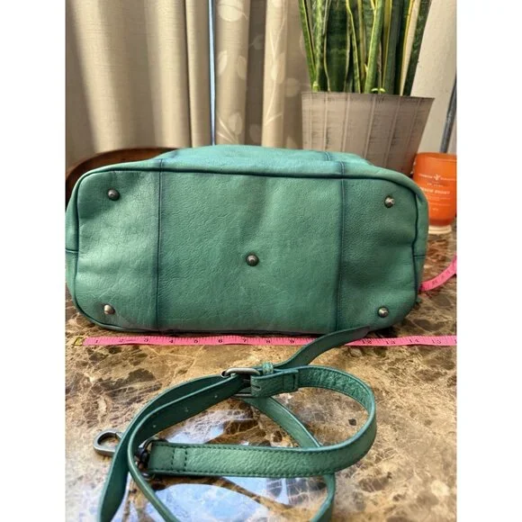 Free People We The Free Emerson Tote Bag Wash Greenery Leather NWT - Picture 7 of 11